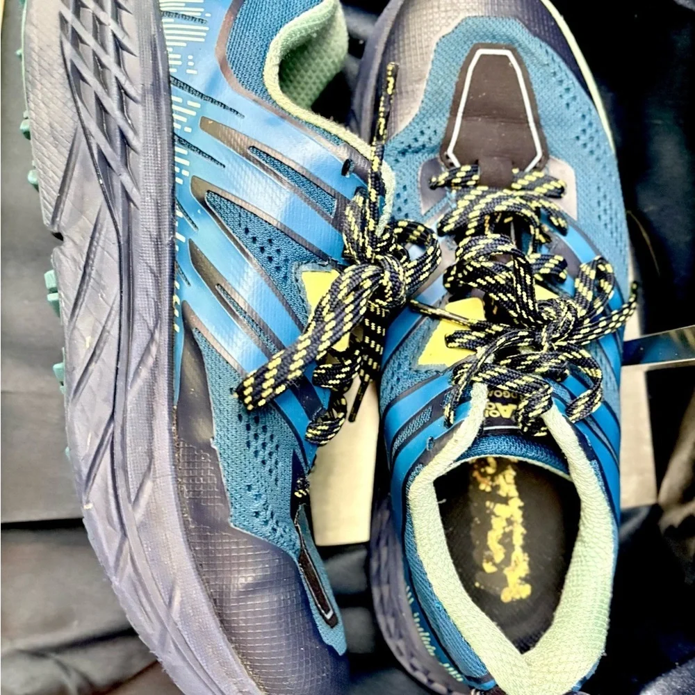 Hoka One One Speedgoat 3 Teal and Navy Shoes-Size 6 - Picture 3 of 7